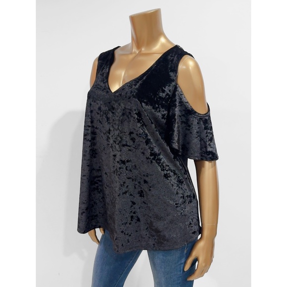 a.n.a. Women's Black Crushed Velvet Stretch Cold Shoulder Top Size XL - Picture 2 of 5